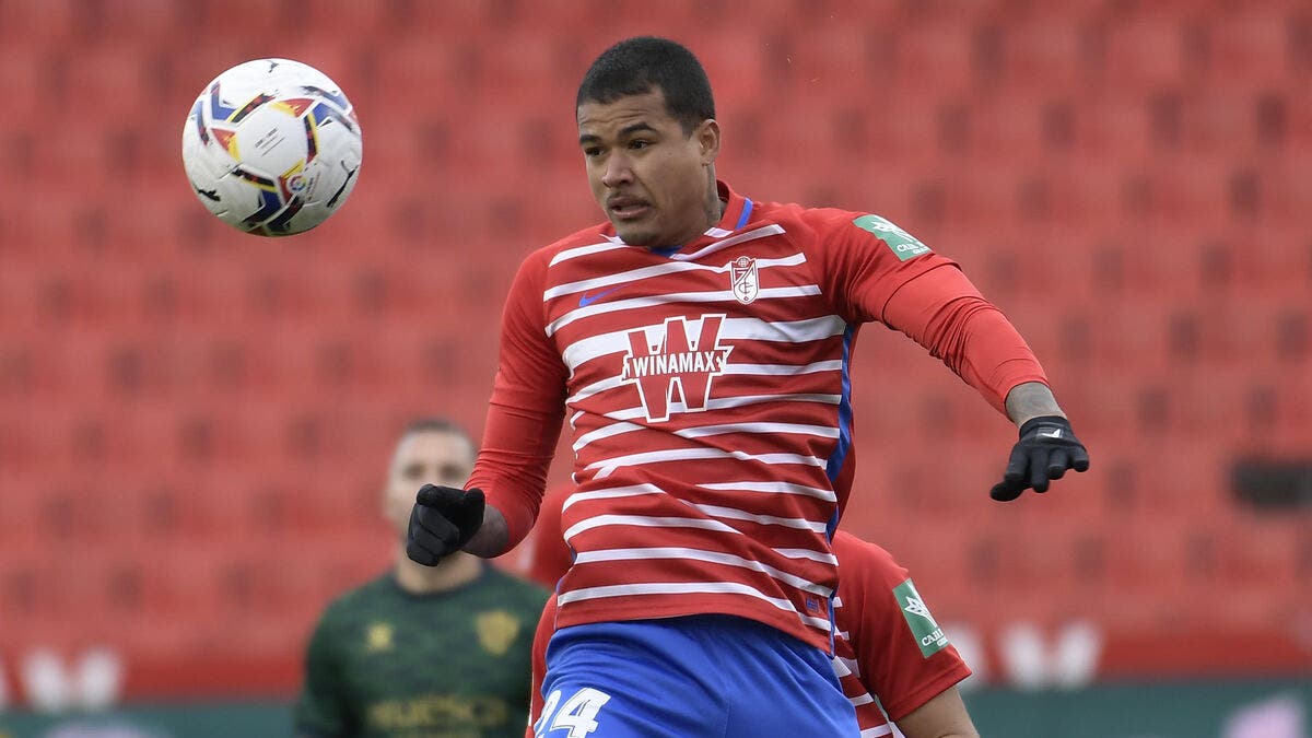 Granada CF transfers its final offer for Kenedy to Chelsea