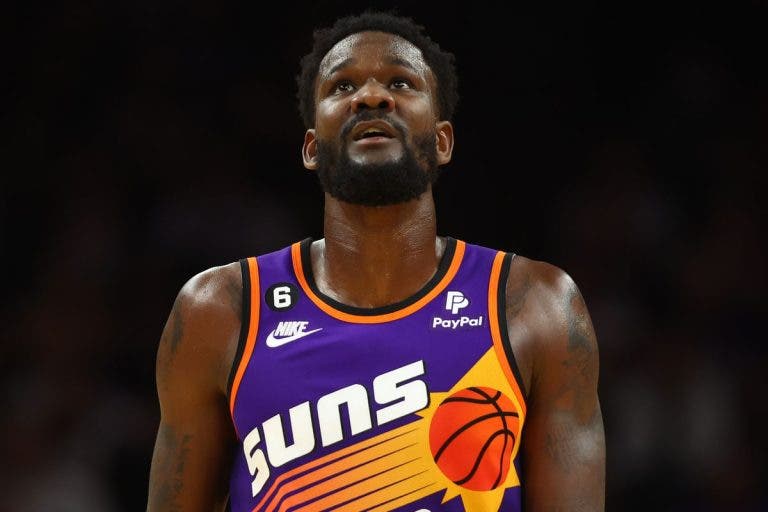 Ayton, el pívot que quiere Dallas Mavericks