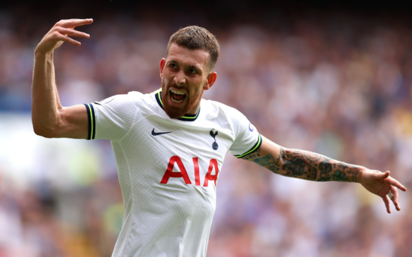 Hojbjerg celebrates with Atlético after sending Tottenham off