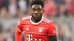 Alphonso Davies renovación