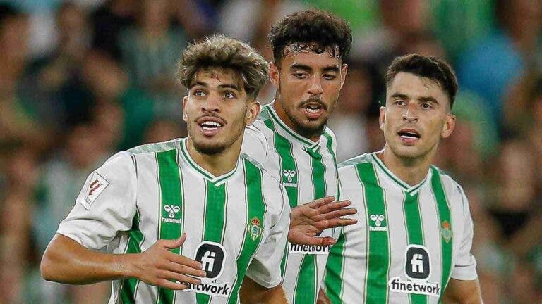 El Betis pierde a 3 jugadores por la Copa África