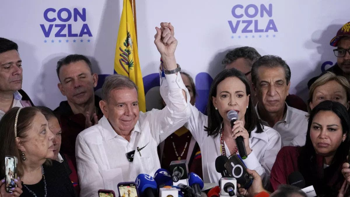 Observadores internacionales critican la elección en Venezuela 1