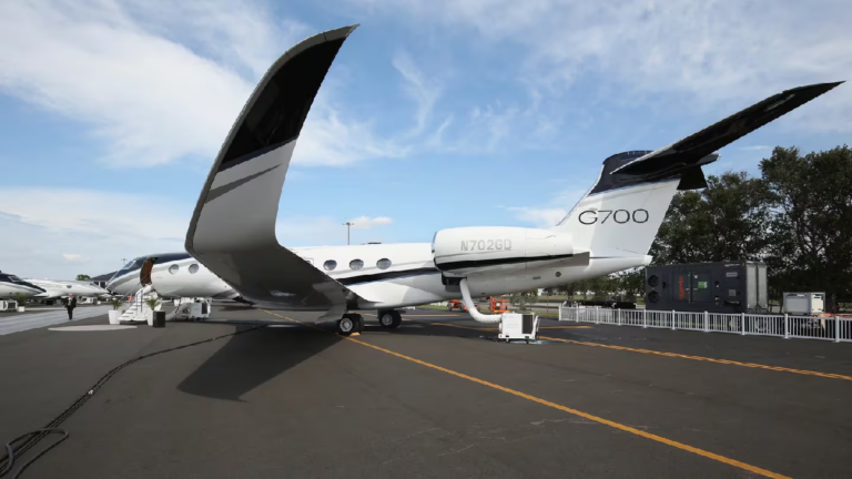 El nuevo avión de lujo de Jeff Bezos: un Gulfstream G700