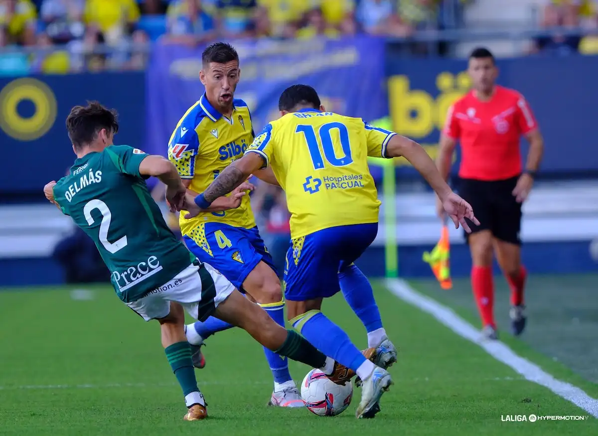 Cádiz CF vs Racing Club