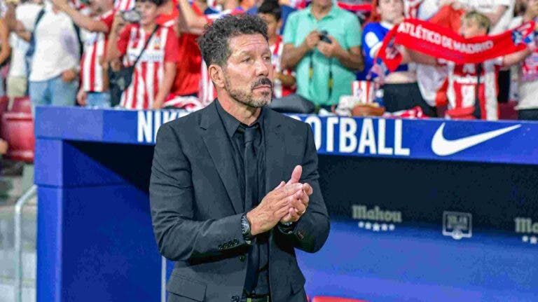 Simeone destitución