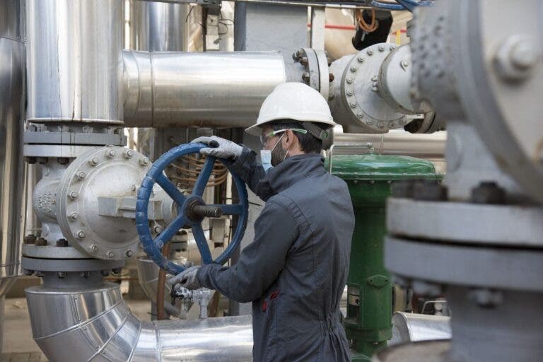 Sindicatos inician conflicto laboral en las refinerías de Cepsa por falta de acuerdo en el convenio