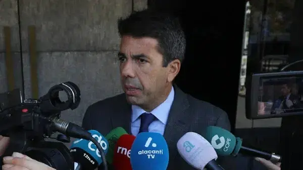 El escándalo de Mazón se agudiza ante nuevas evidencias de su asistencia al Cecopi 1