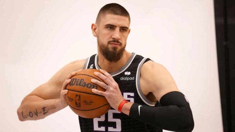 Alex Len