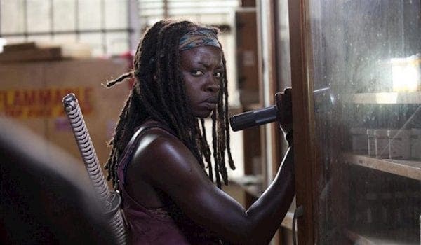 Danai Gurira The Walking Dead Se Harta De Los Directores Y Prepara