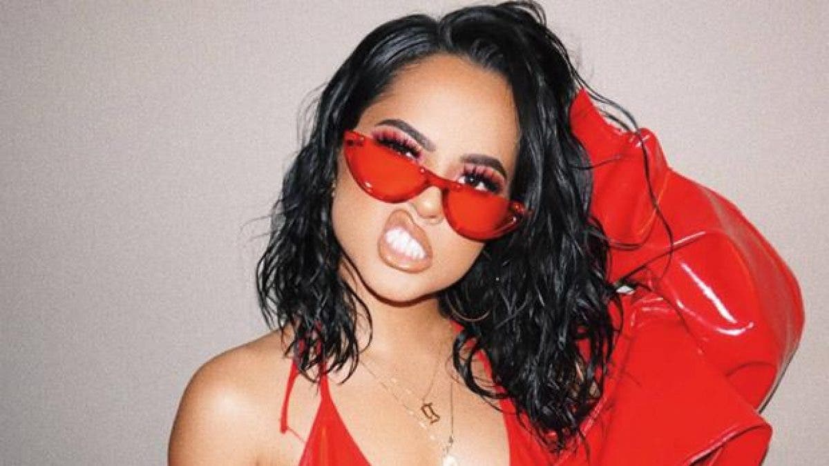 Descuido absurdo de Becky G con body deja boquiabiertos a todos (imposible  no mirar)